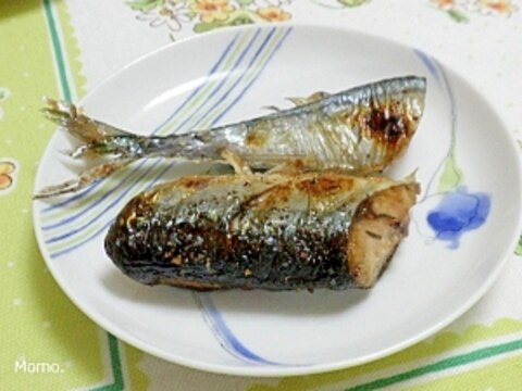 クレイジーソルトで焼き秋刀魚